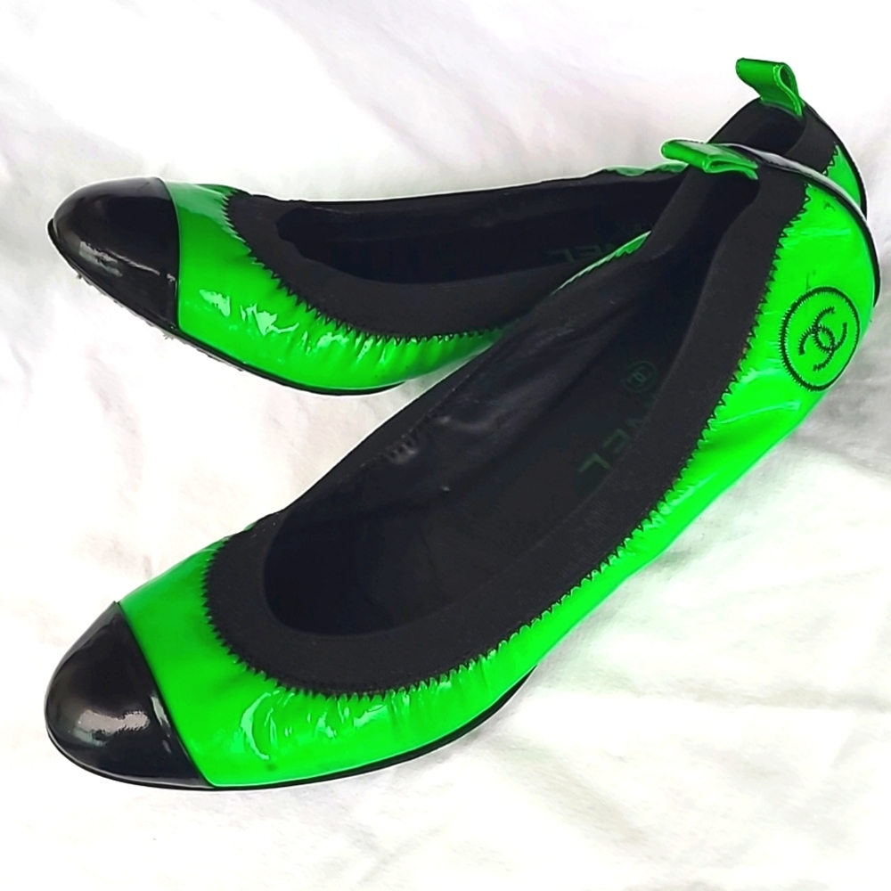 Chanel Neon Green Patent Ballerina Flats